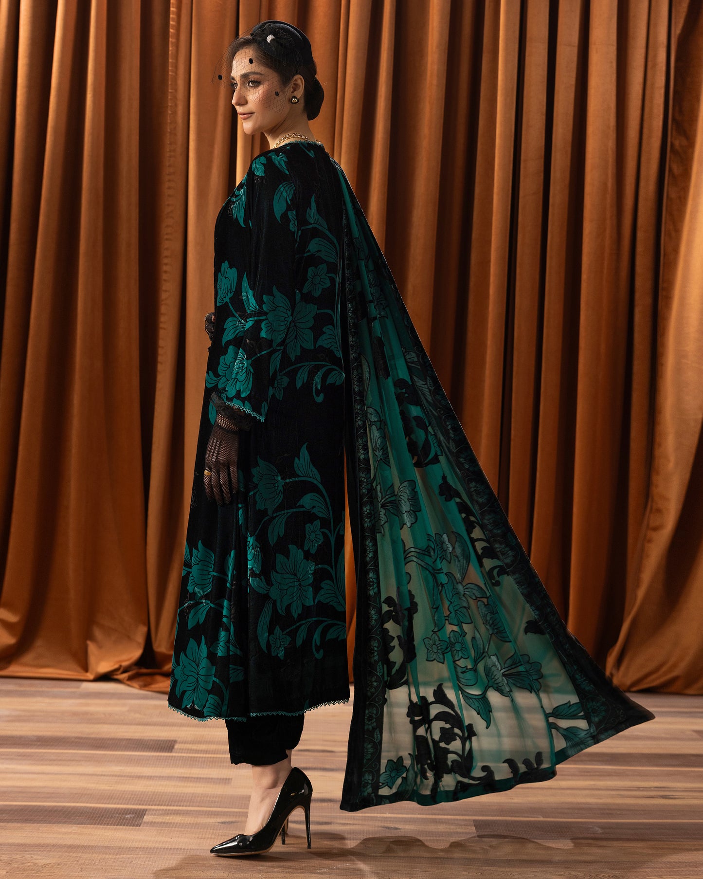 Printed Velvet Shirt & Printed  Palachi Dupatta with Velvet Dyed Trouser