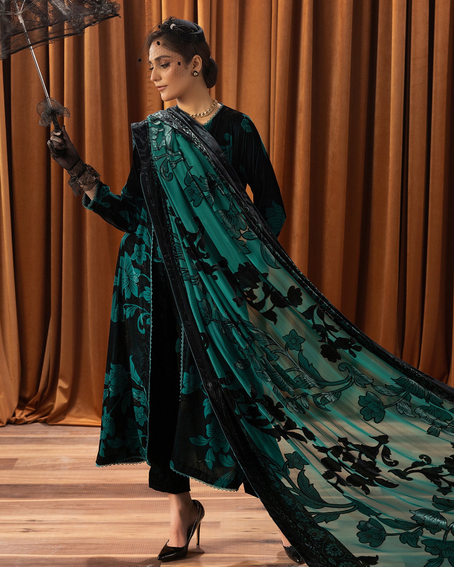 Printed Velvet Shirt & Printed  Palachi Dupatta with Velvet Dyed Trouser