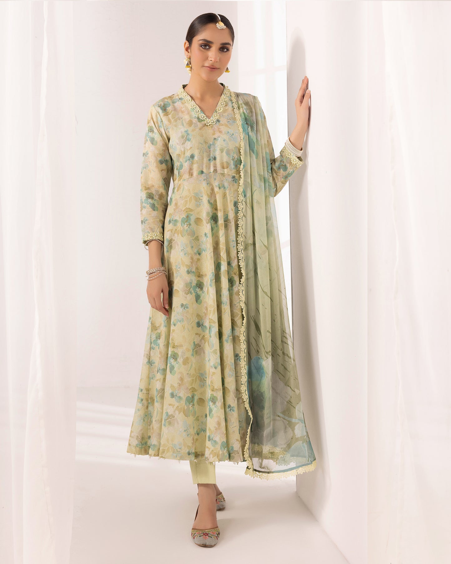 Digital Printed Karandi Shirt With Digital Printed Crinkle Dupatta & Karandi Dyed Trouser