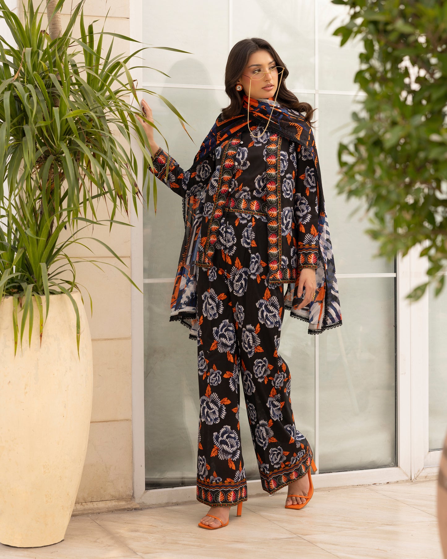 Saffron Noir - 3 Piece Unstitch