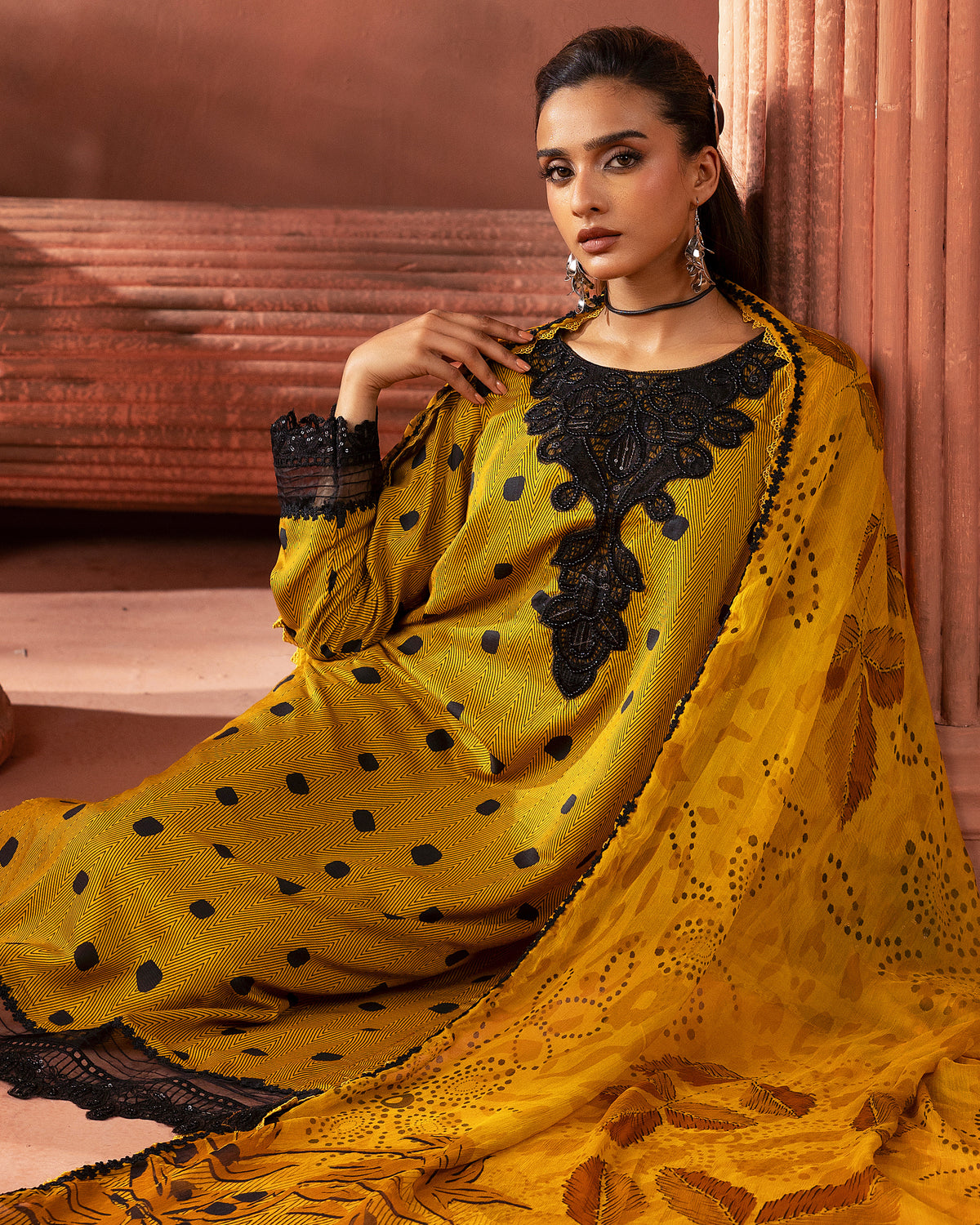 Golden Honeycomb – 3-Piece Unstitched