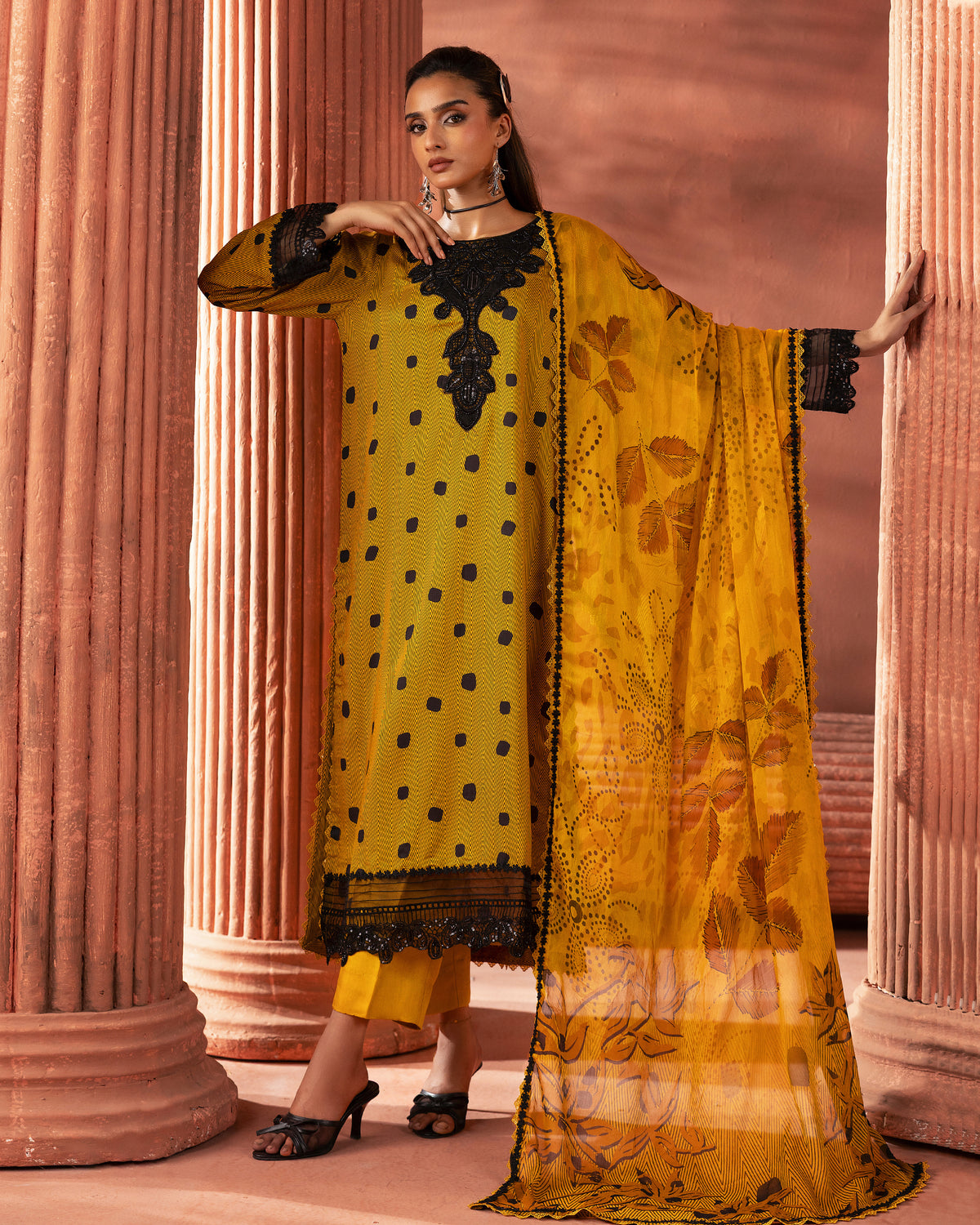 Golden Honeycomb – 3-Piece Unstitched